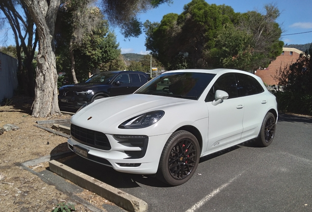 Porsche 95B Macan GTS