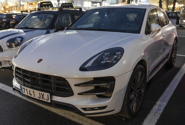 Porsche 95B Macan Turbo