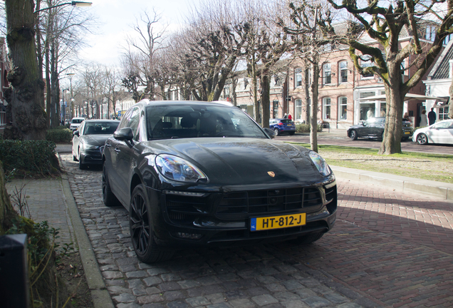 Porsche 95B Macan Turbo