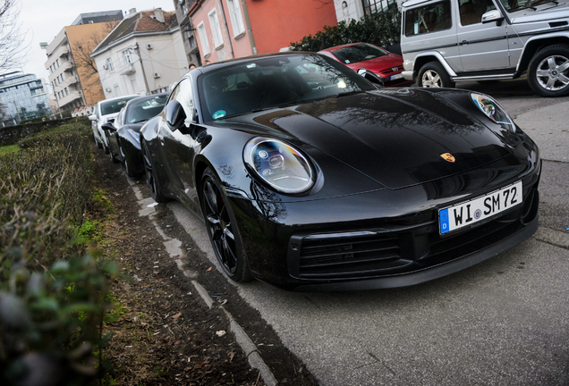 Porsche 992 Carrera 4S