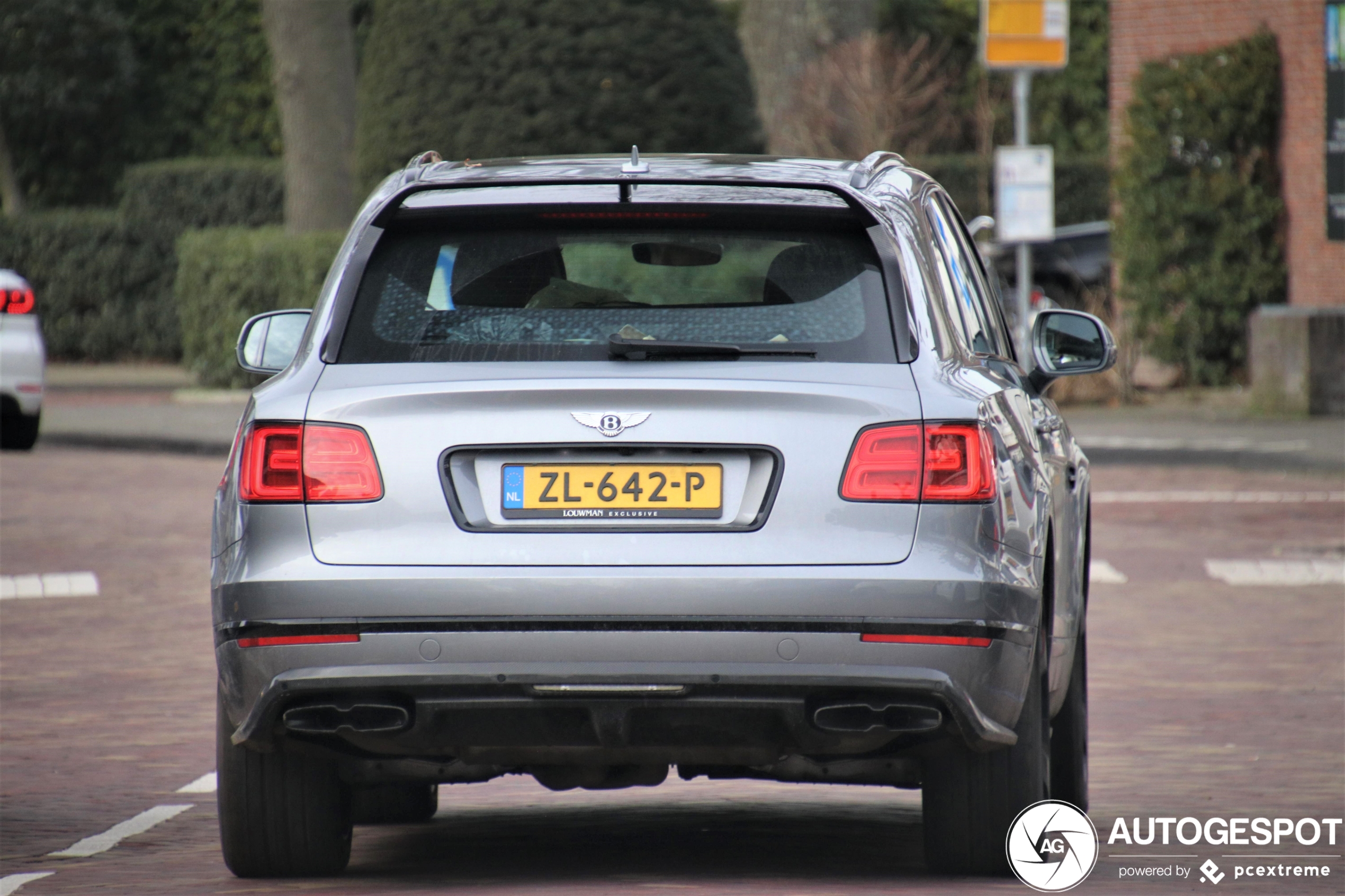 Bentley Bentayga V8