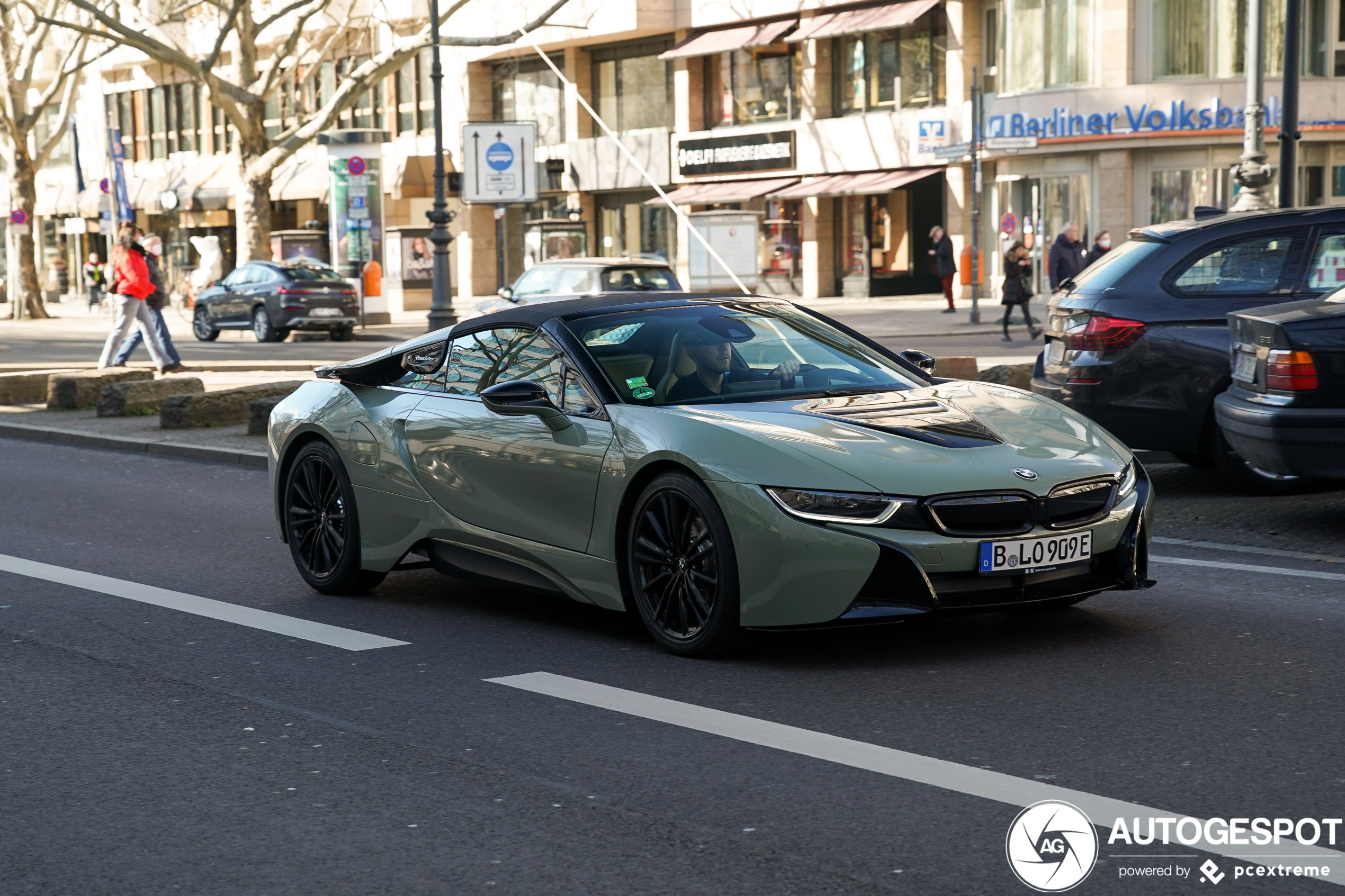 BMW i8 Roadster