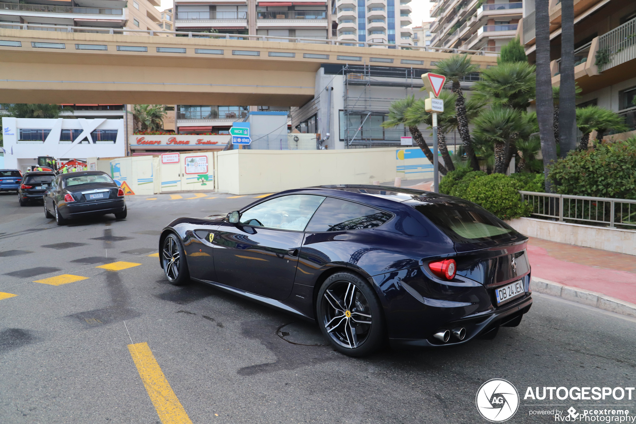 Ferrari FF