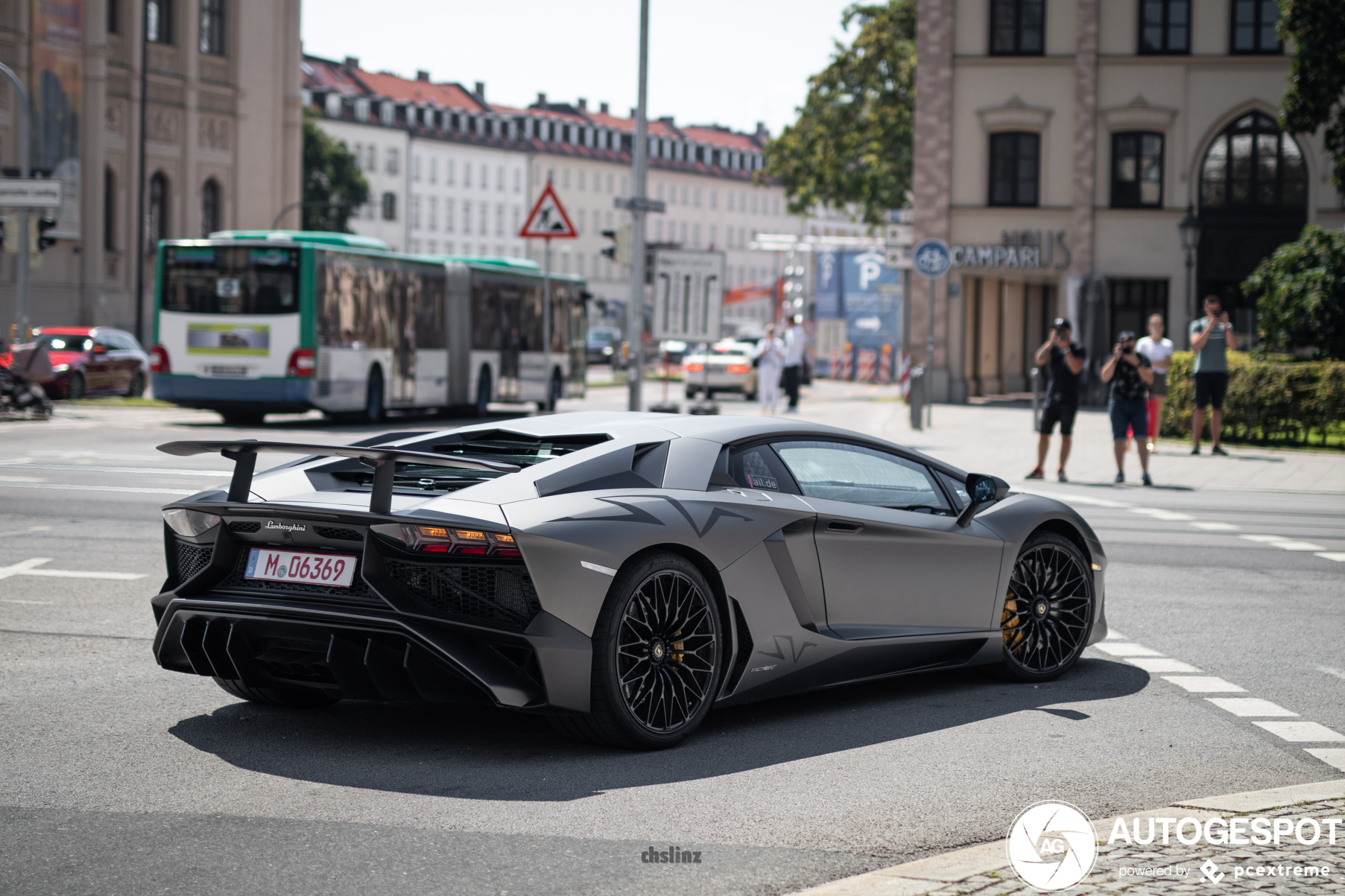 Lamborghini Aventador LP750-4 SuperVeloce