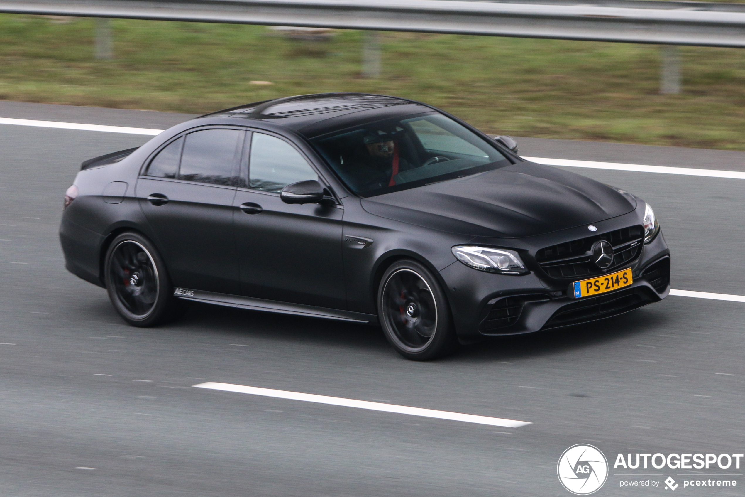 Mercedes-AMG E 63 S W213