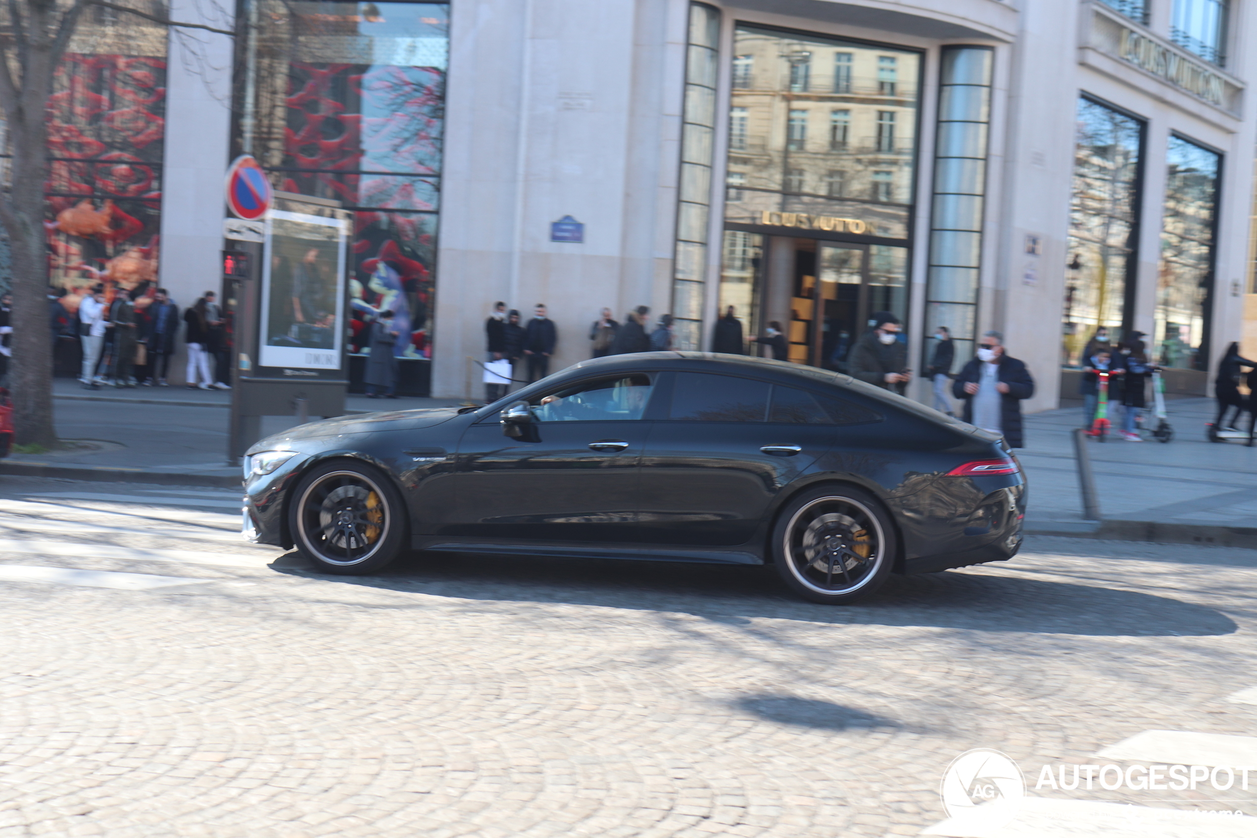 Mercedes-AMG GT 63 S X290