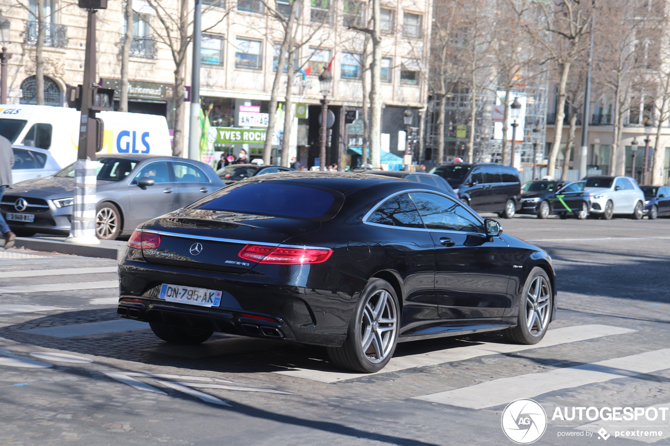 Mercedes-Benz S 63 AMG Coupé C217