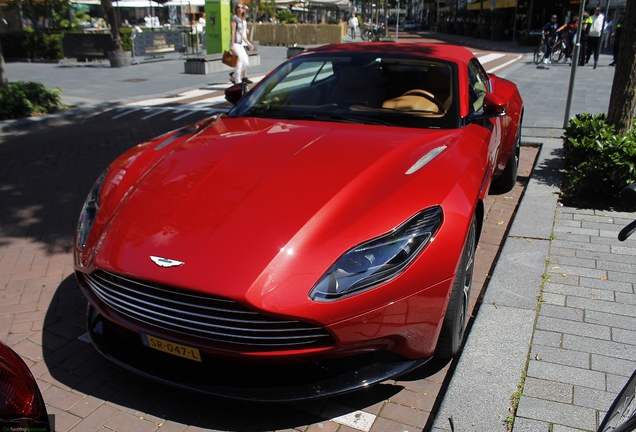 Aston Martin DB11 V8 Volante