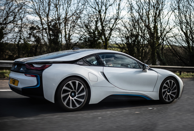 BMW i8