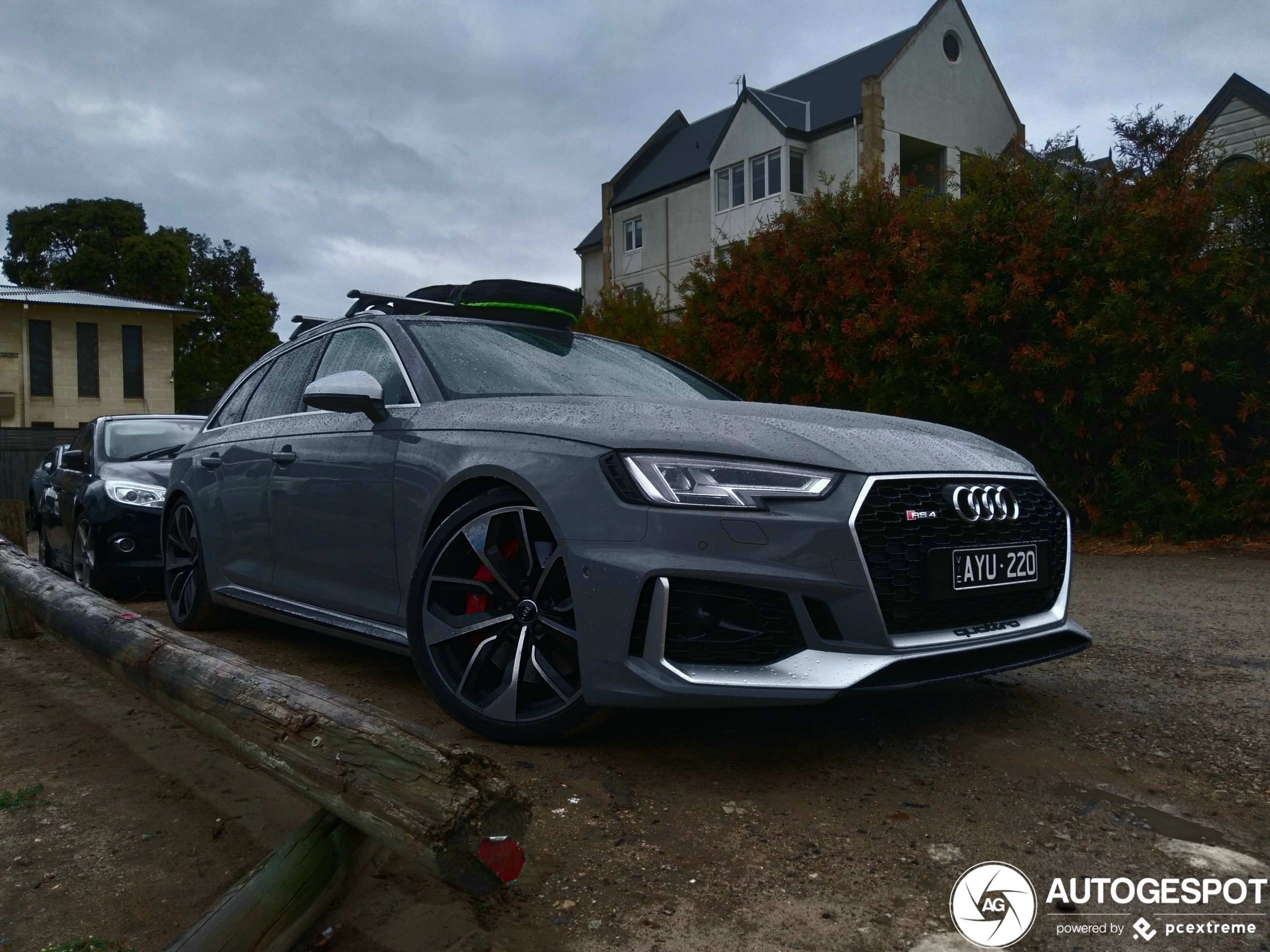 Audi RS4 Avant B9