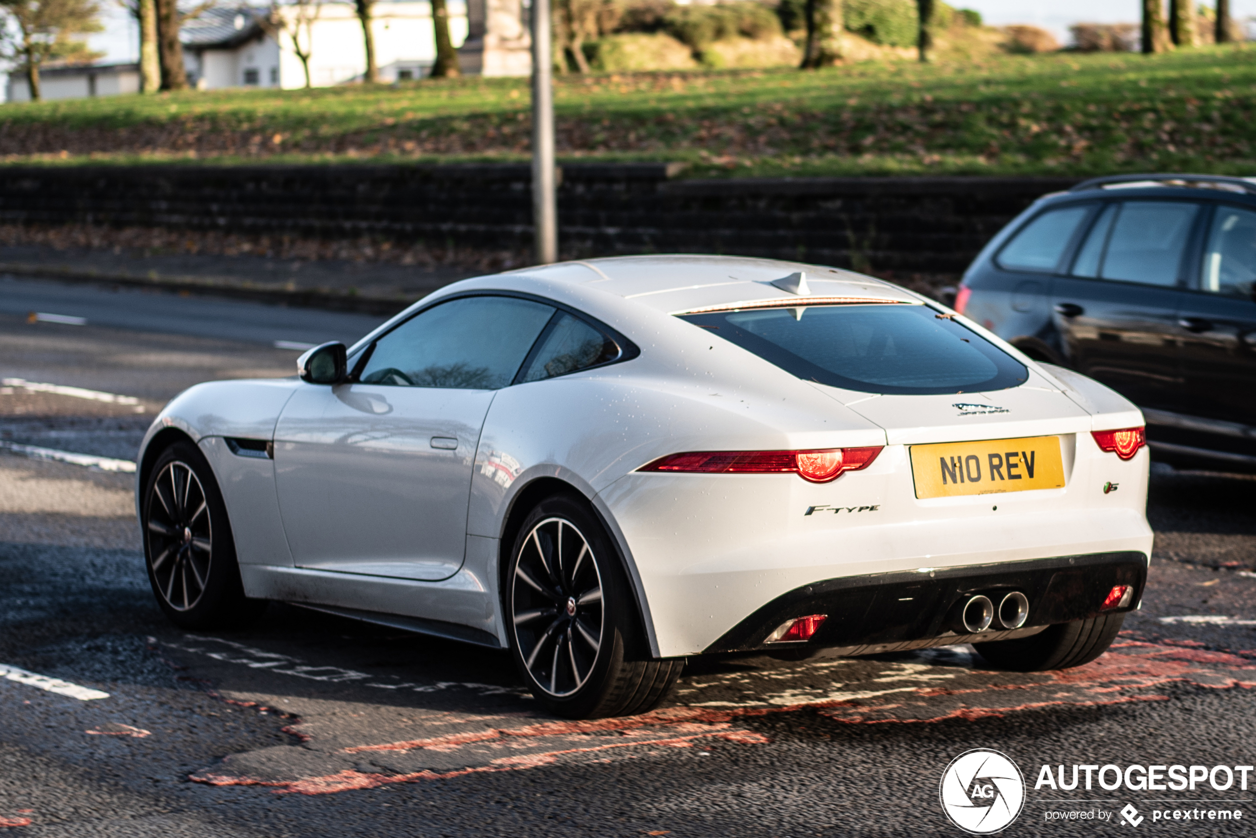 Jaguar F-TYPE S Coupé