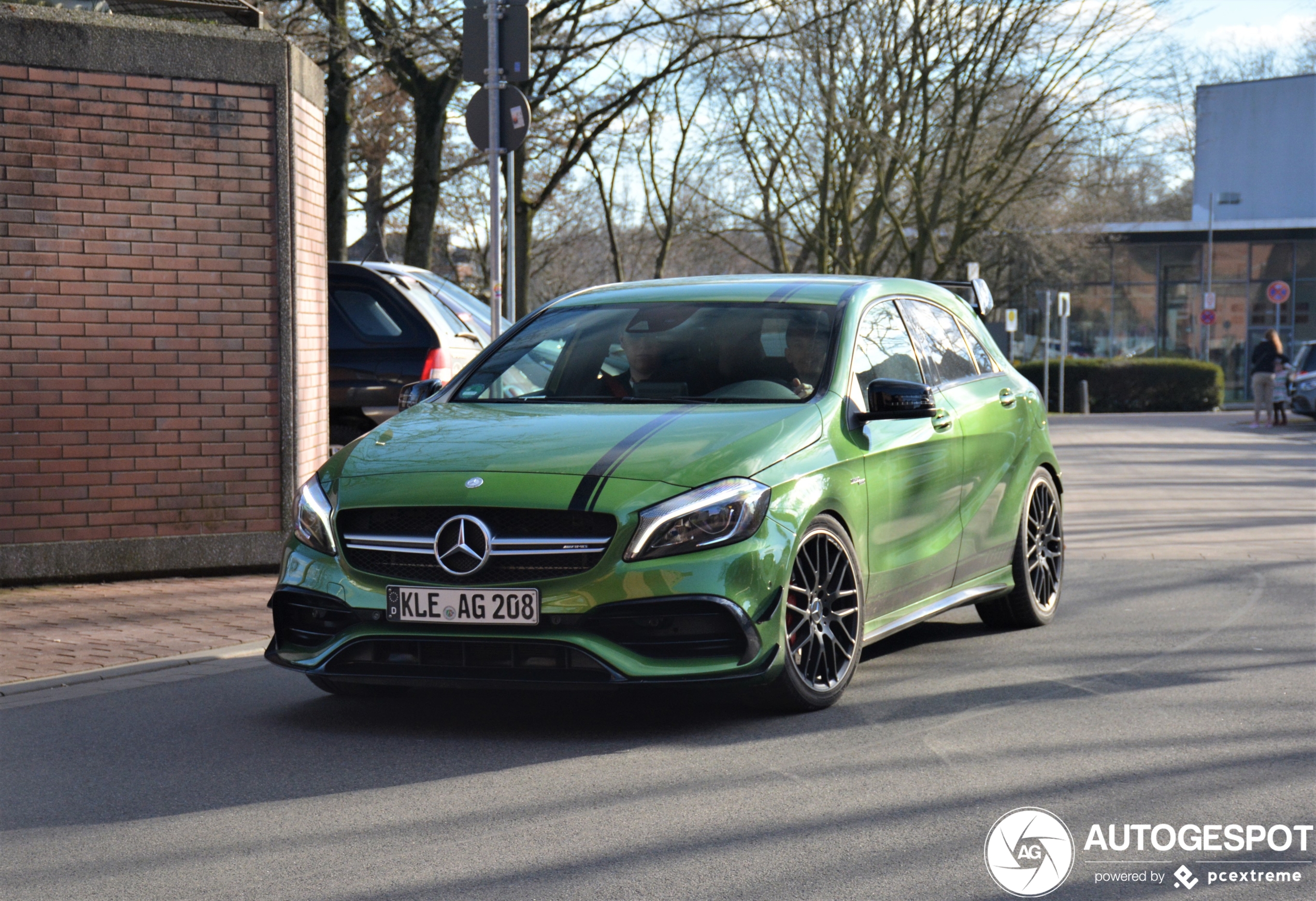 Mercedes-AMG A 45 W176 2015