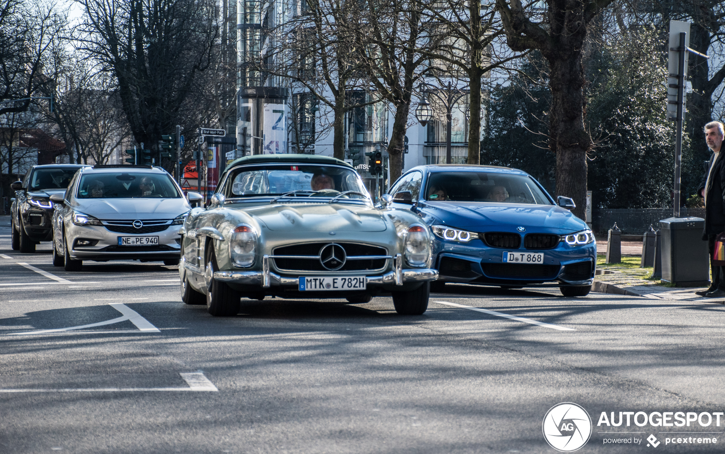 Mercedes-Benz 300SL Roadster