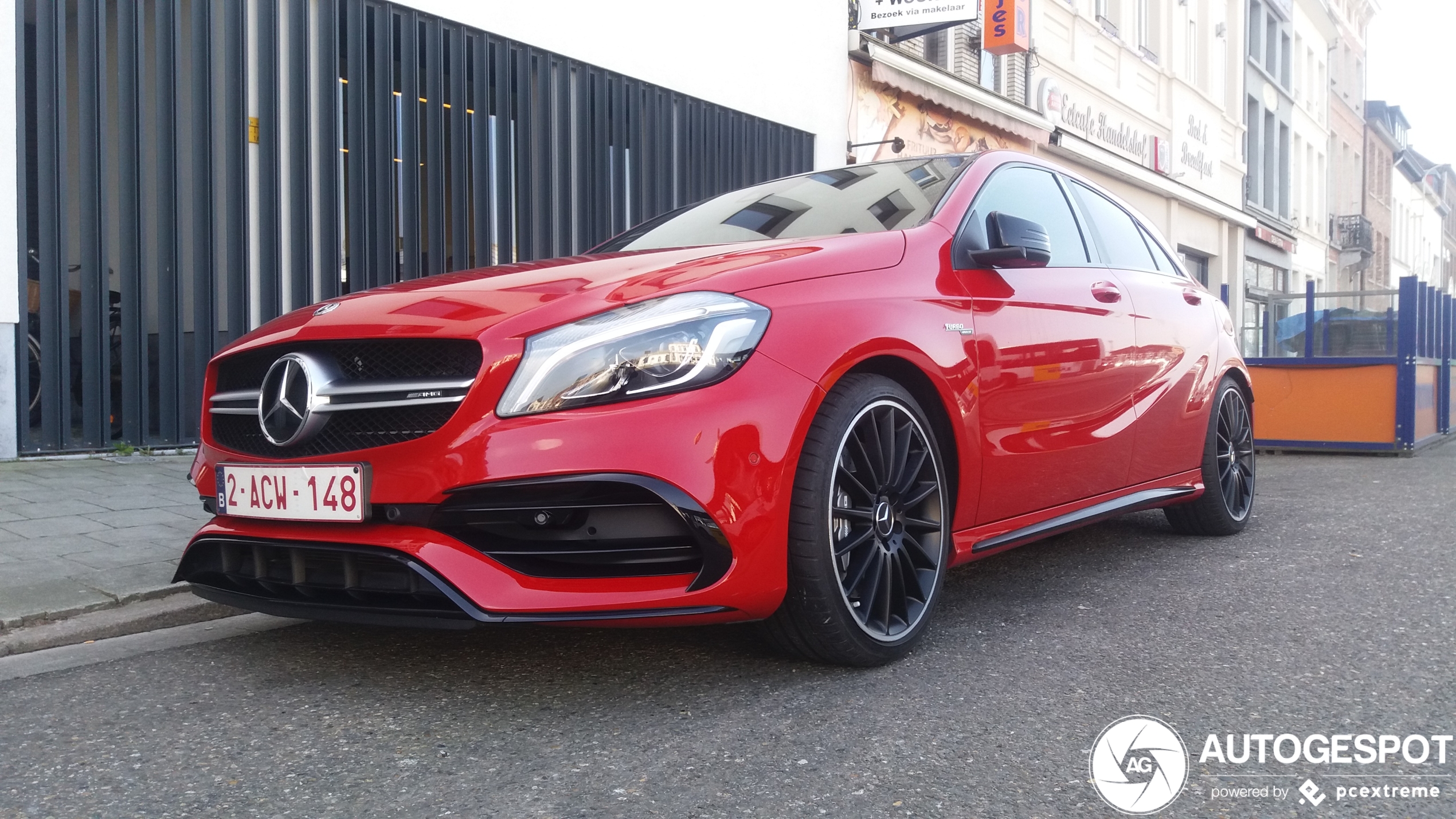 Mercedes-AMG A 45 W176 2015