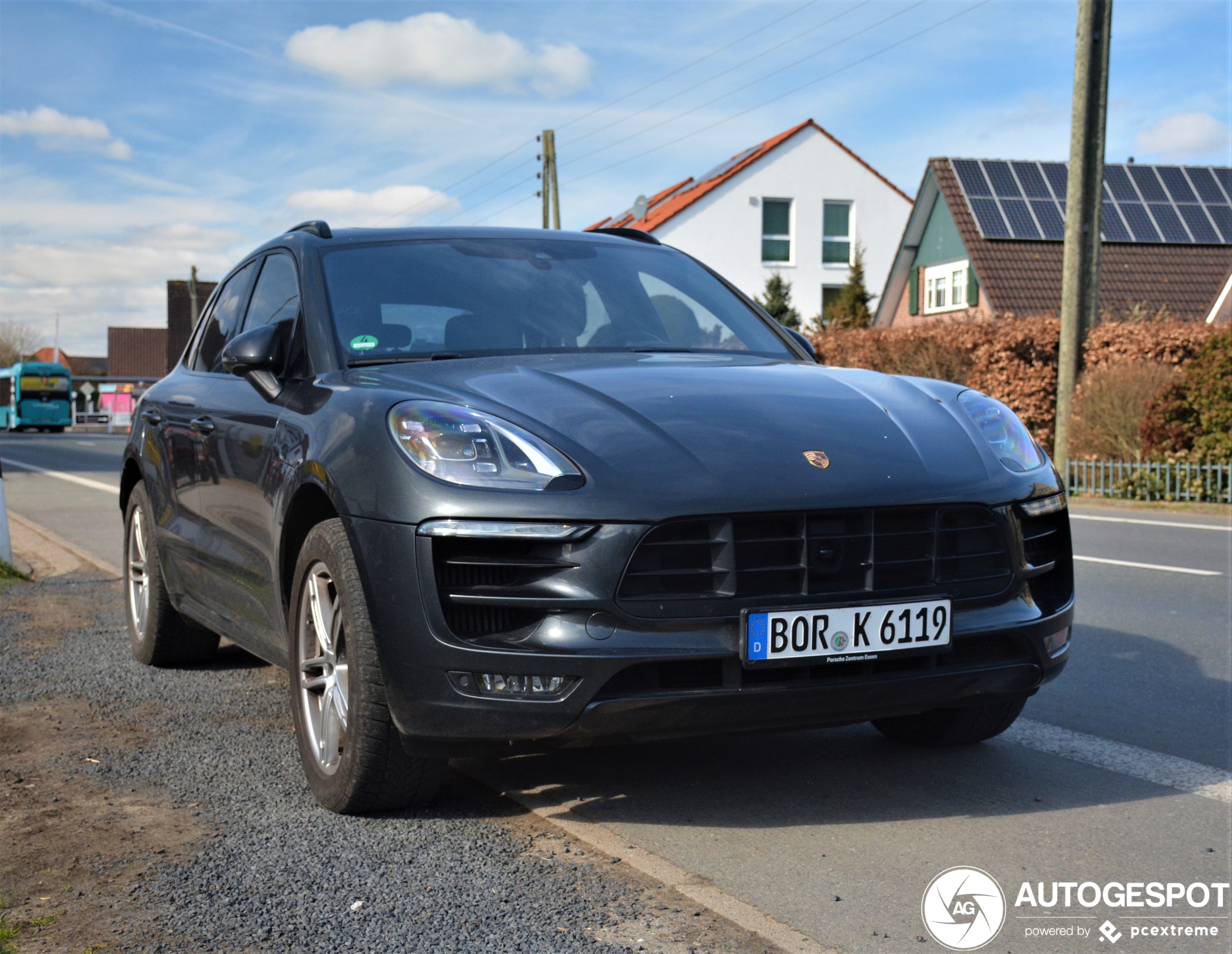 Porsche 95B Macan GTS