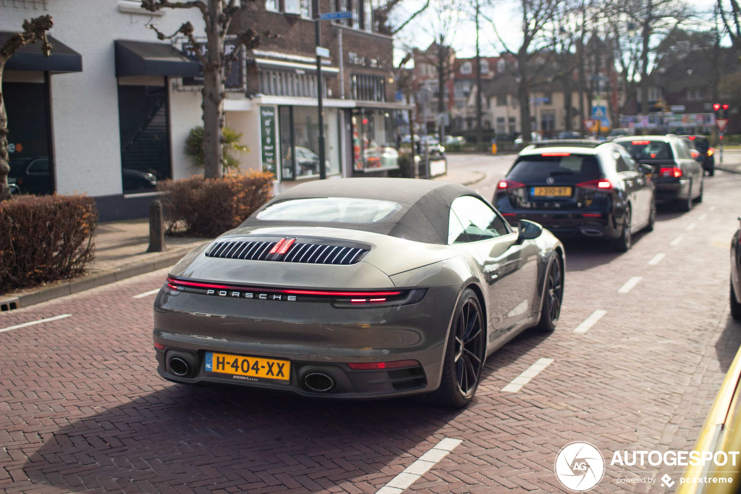 Porsche 992 Carrera 4S Cabriolet