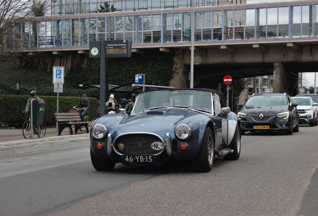 AC Cobra 427