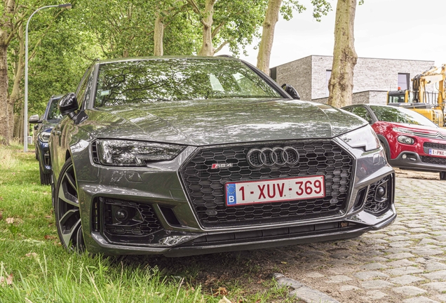 Audi RS4 Avant B9