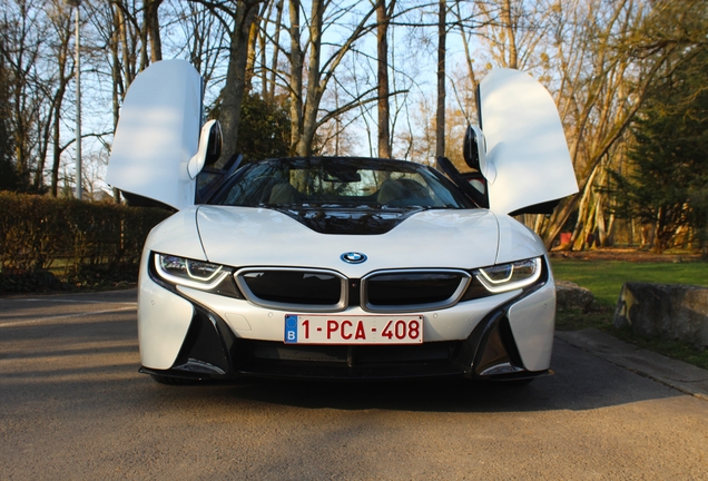 BMW i8 Roadster