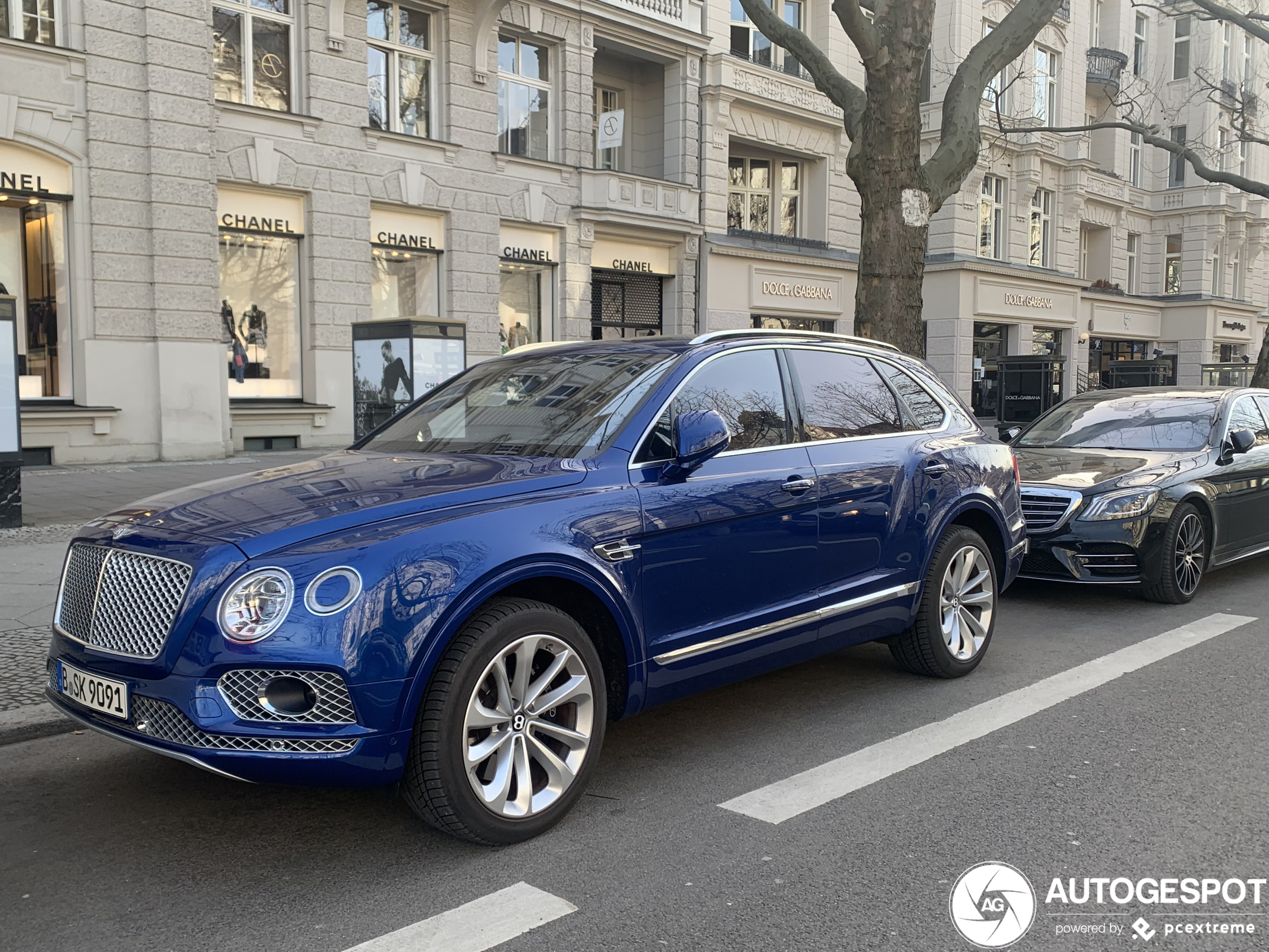 Bentley Bentayga V8