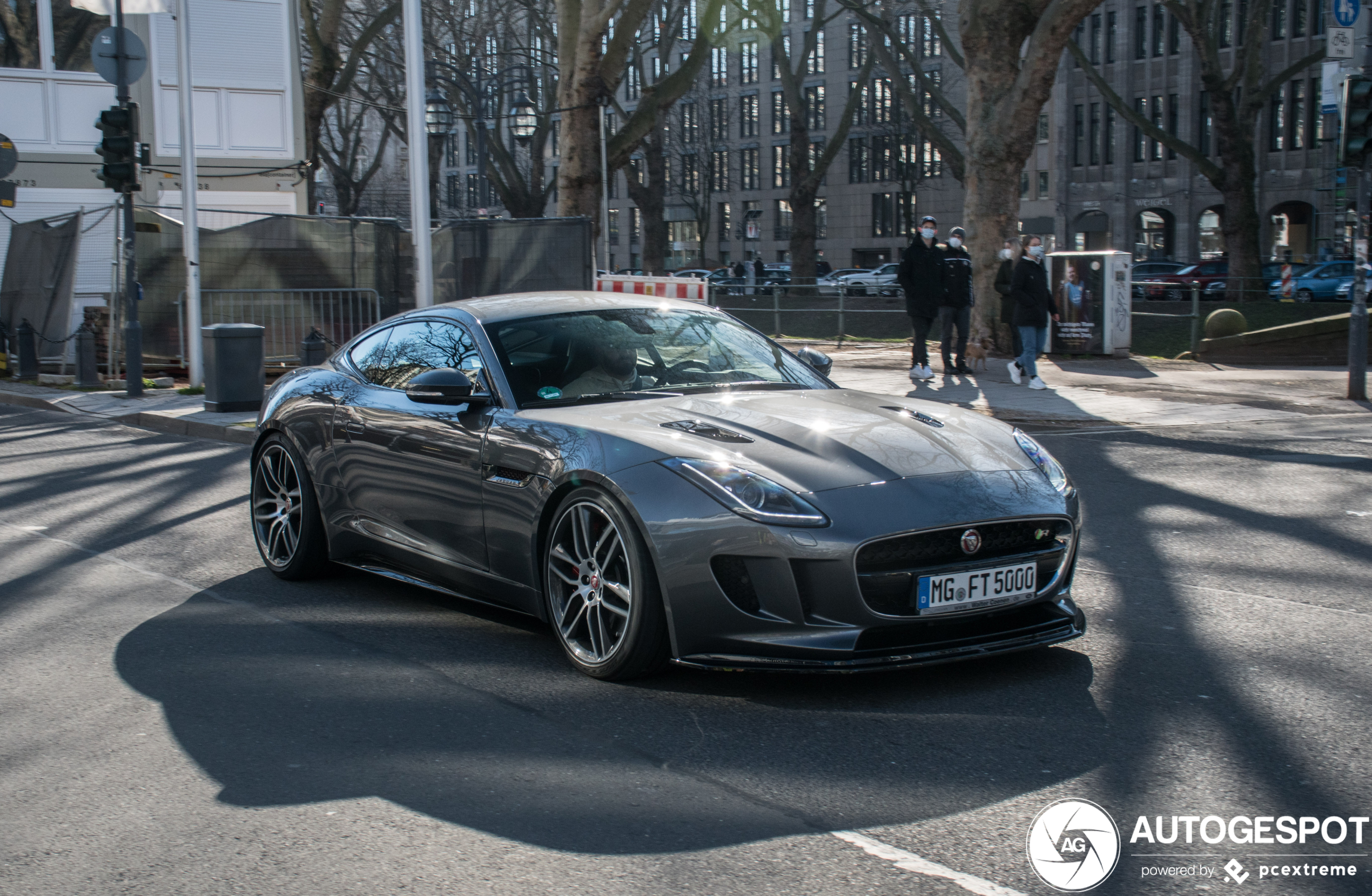 Jaguar F-TYPE R AWD Coupé