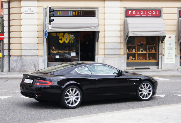 Aston Martin DB9