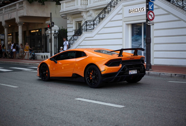 Lamborghini Huracán LP640-4 Performante