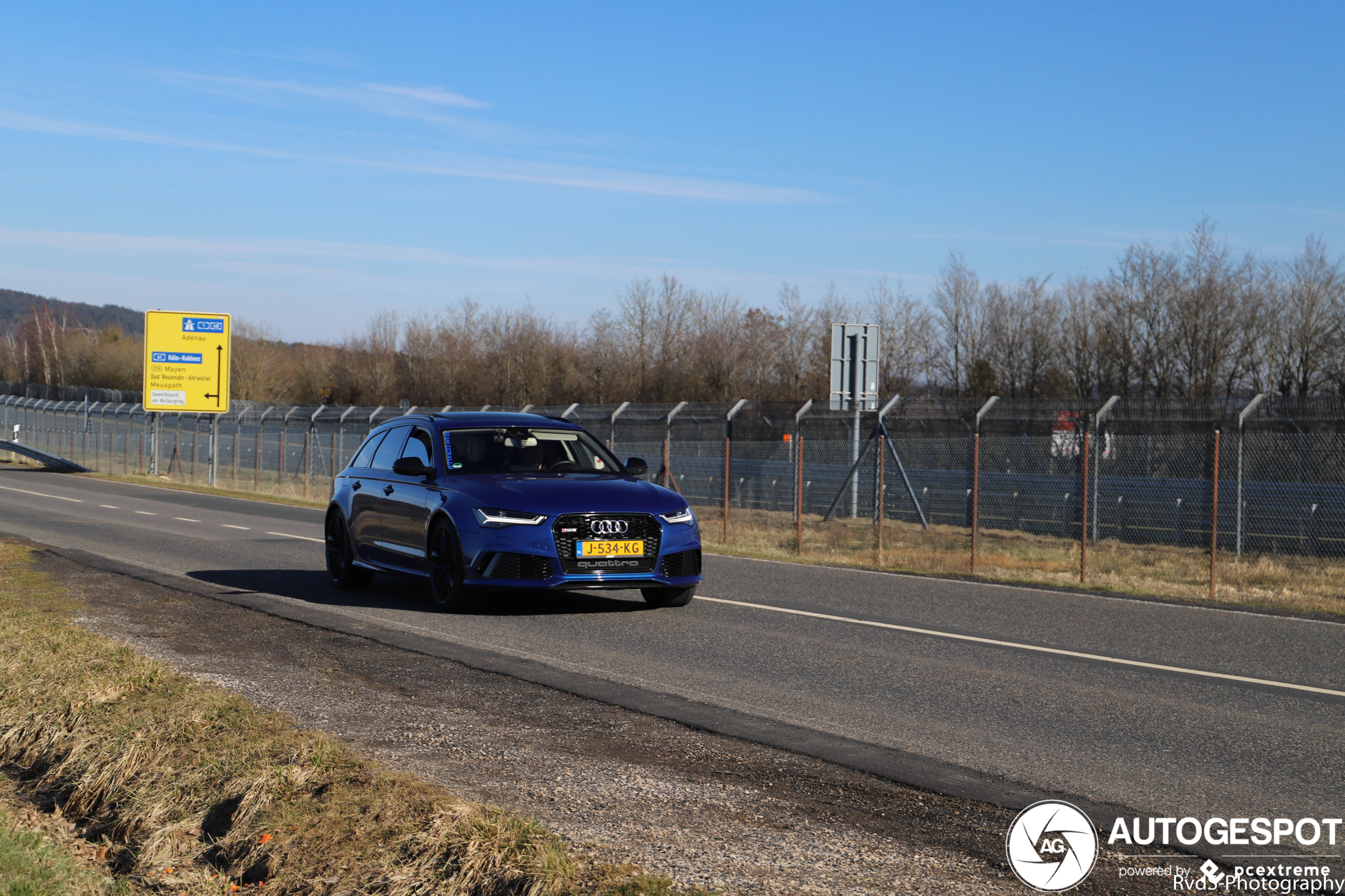 Audi RS6 Avant C7 2015