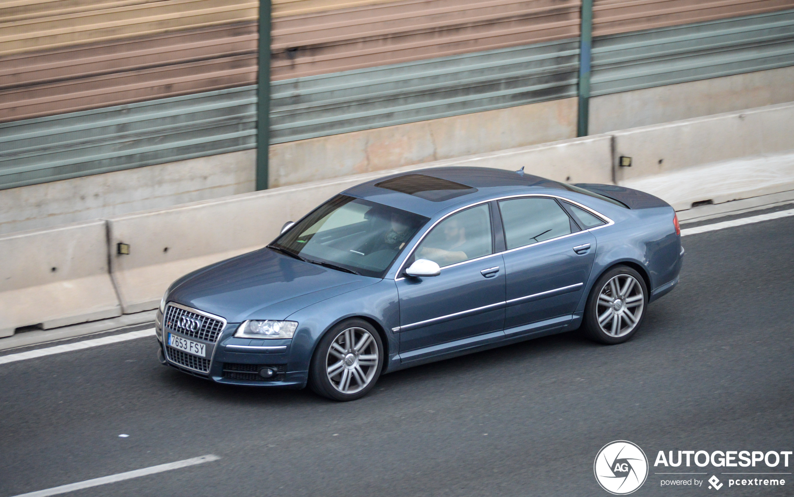 Audi S8 D3