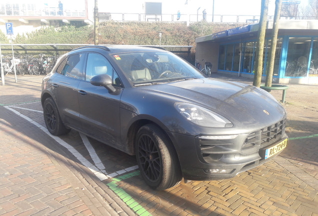 Porsche 95B Macan GTS