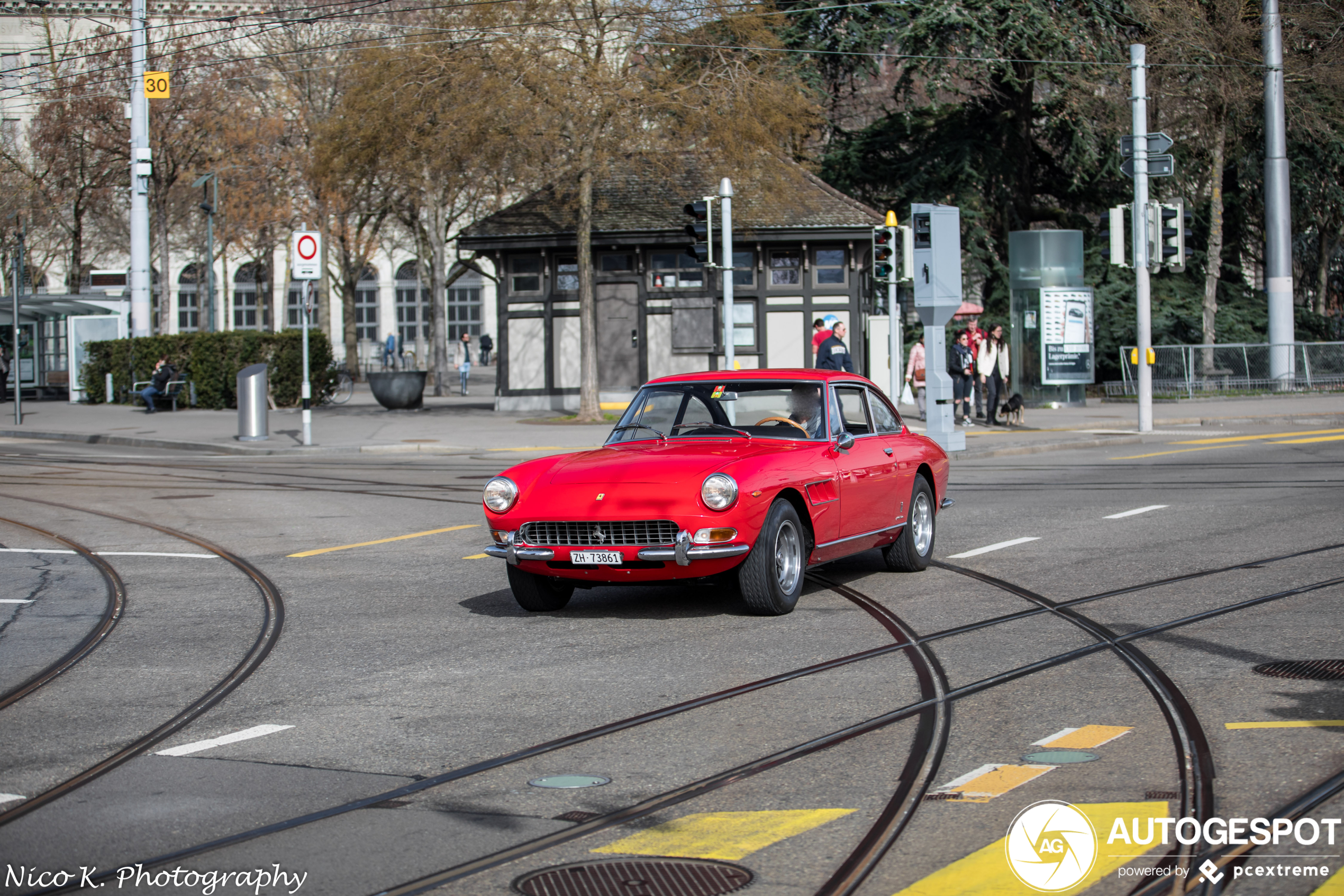 Ferrari 330 GT 2+2 Series II