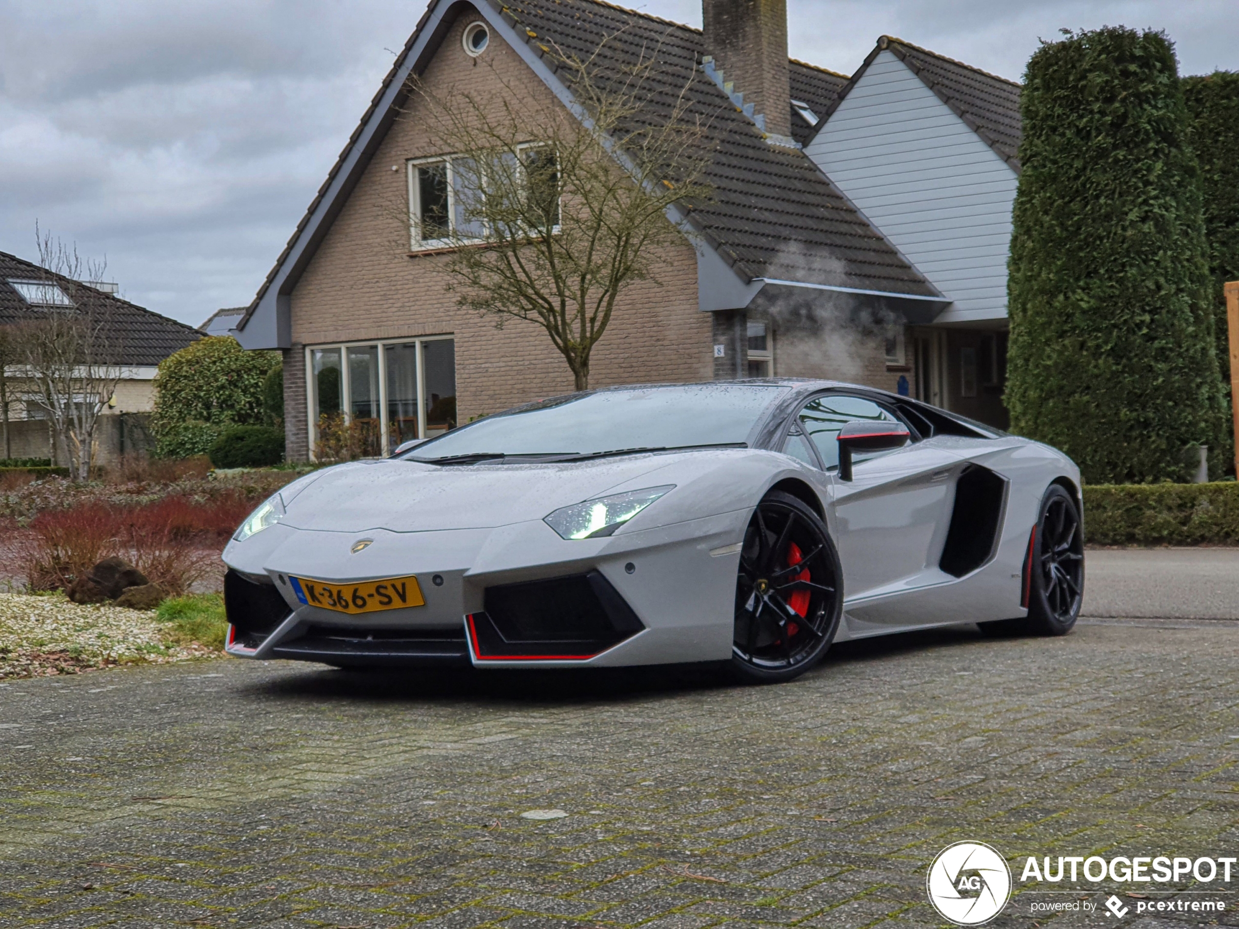 Lamborghini Aventador LP700-4