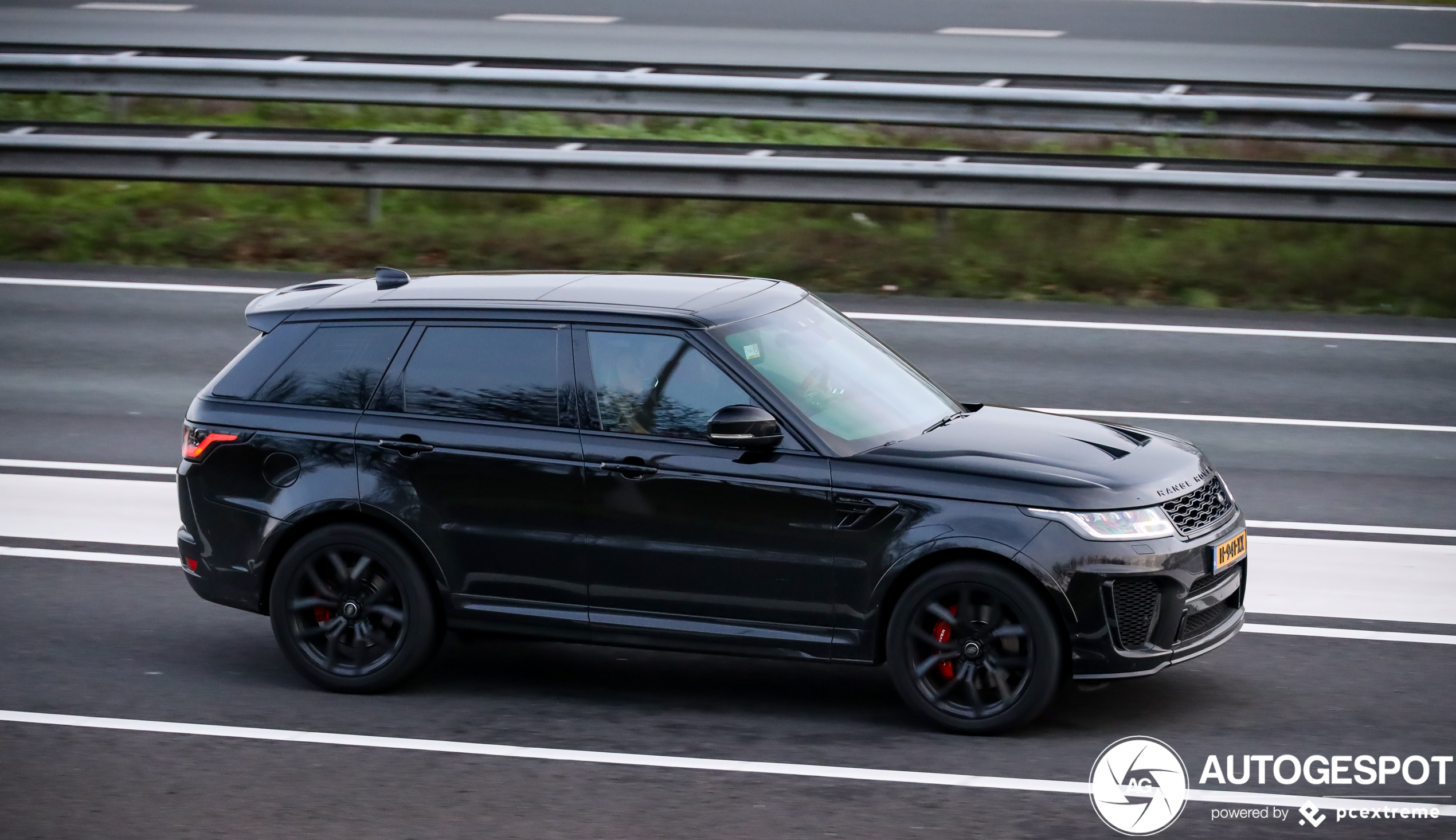 Land Rover Range Rover Sport SVR 2018