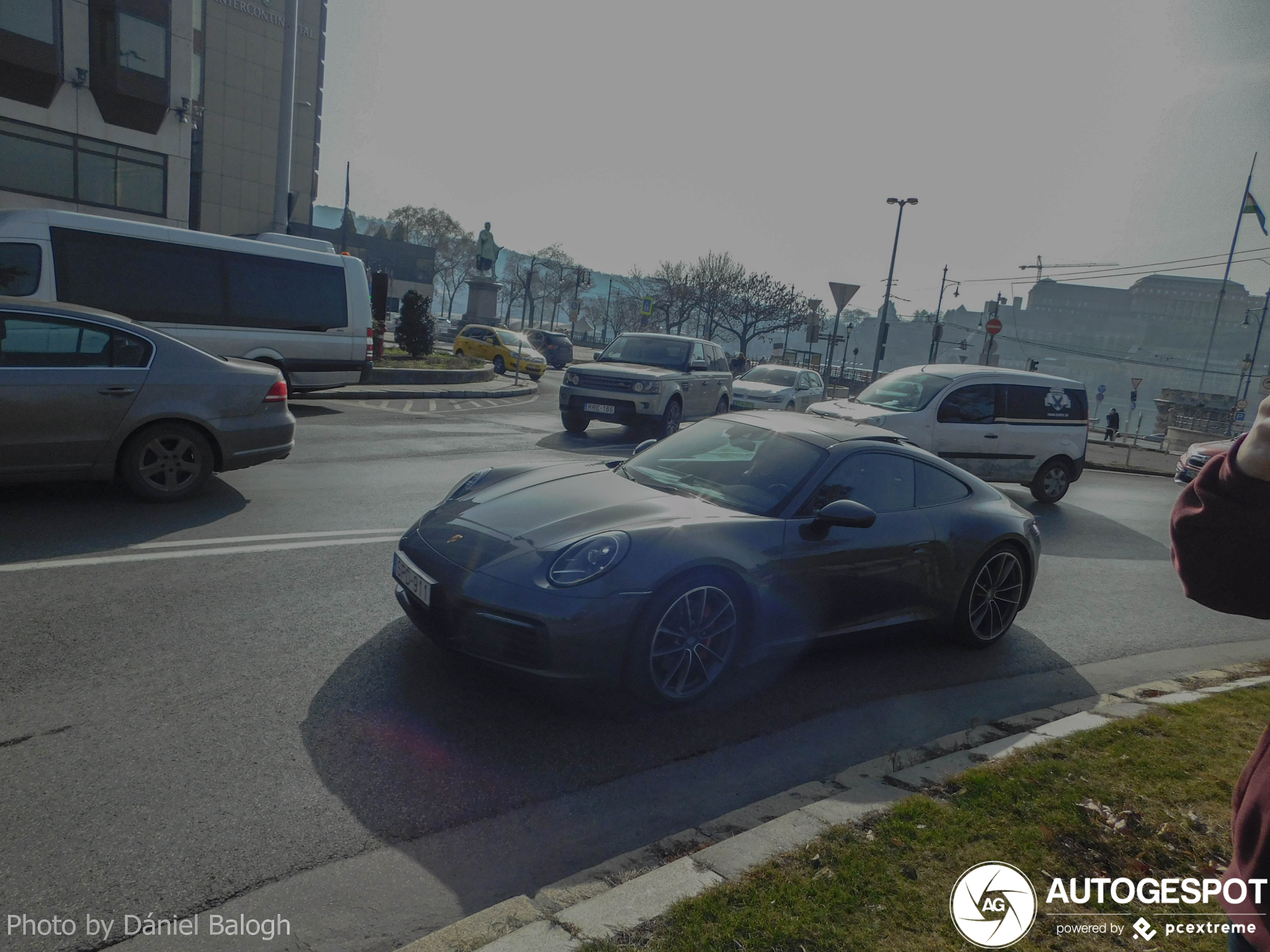 Porsche 992 Carrera 4S