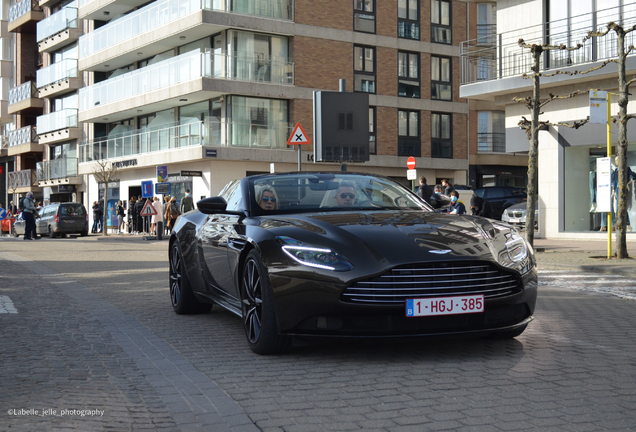 Aston Martin DB11 V8 Volante