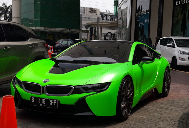 BMW i8