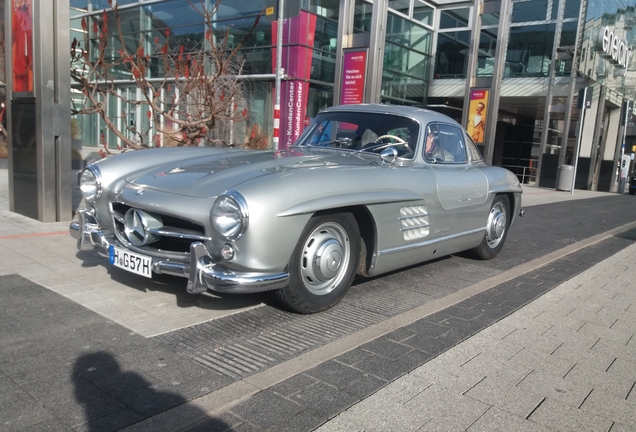 Mercedes-Benz 300SL Gullwing