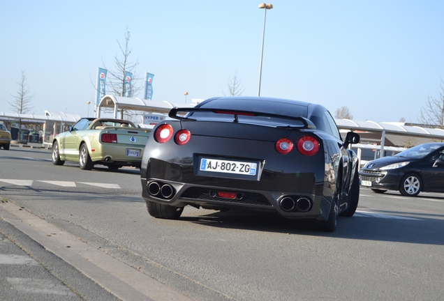 Nissan GT-R