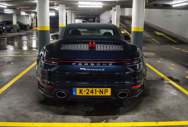 Porsche 992 Carrera 4S Cabriolet