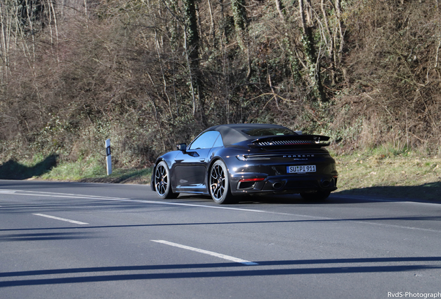 Porsche 992 Turbo S Cabriolet