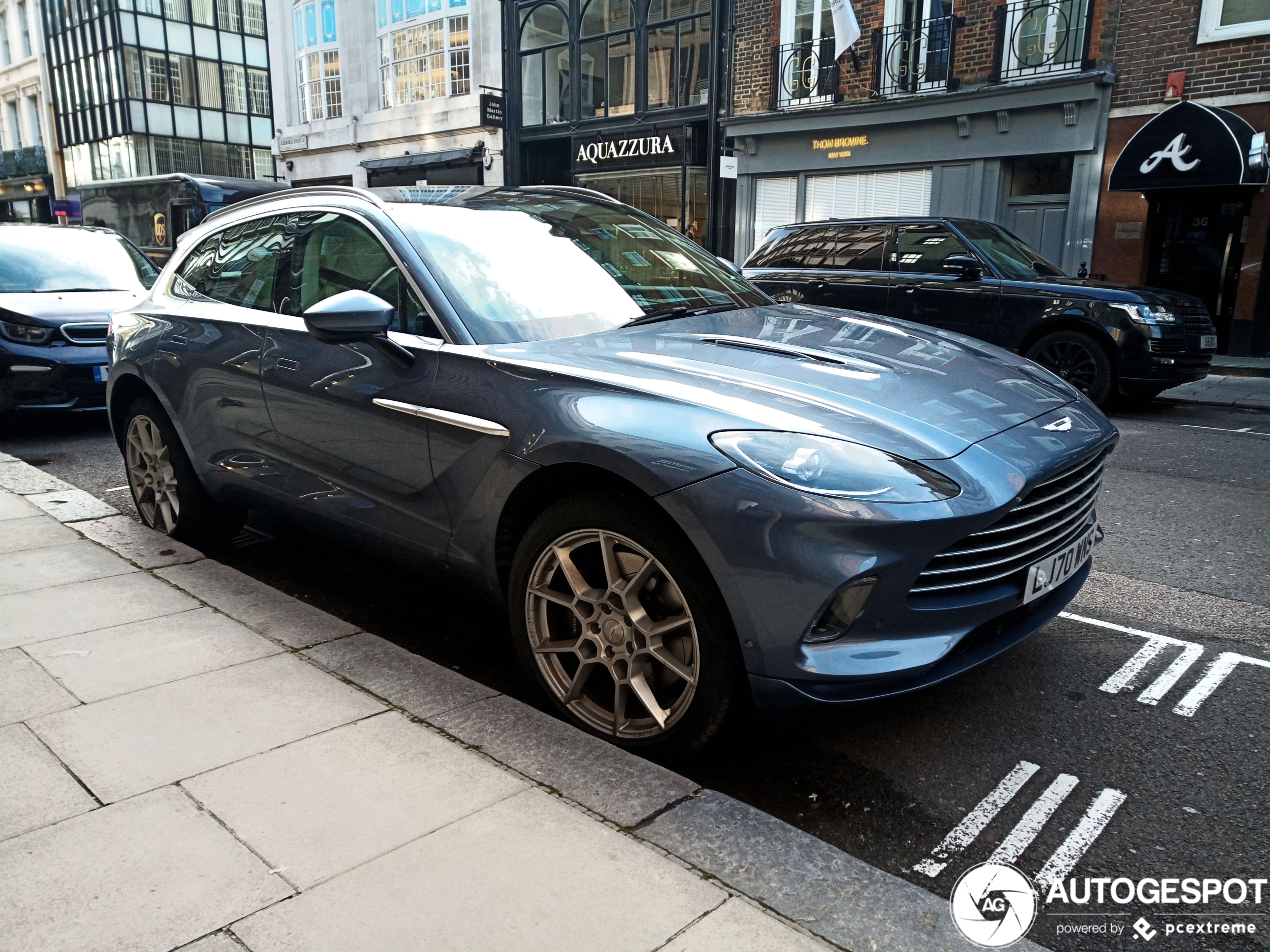 Aston Martin DBX