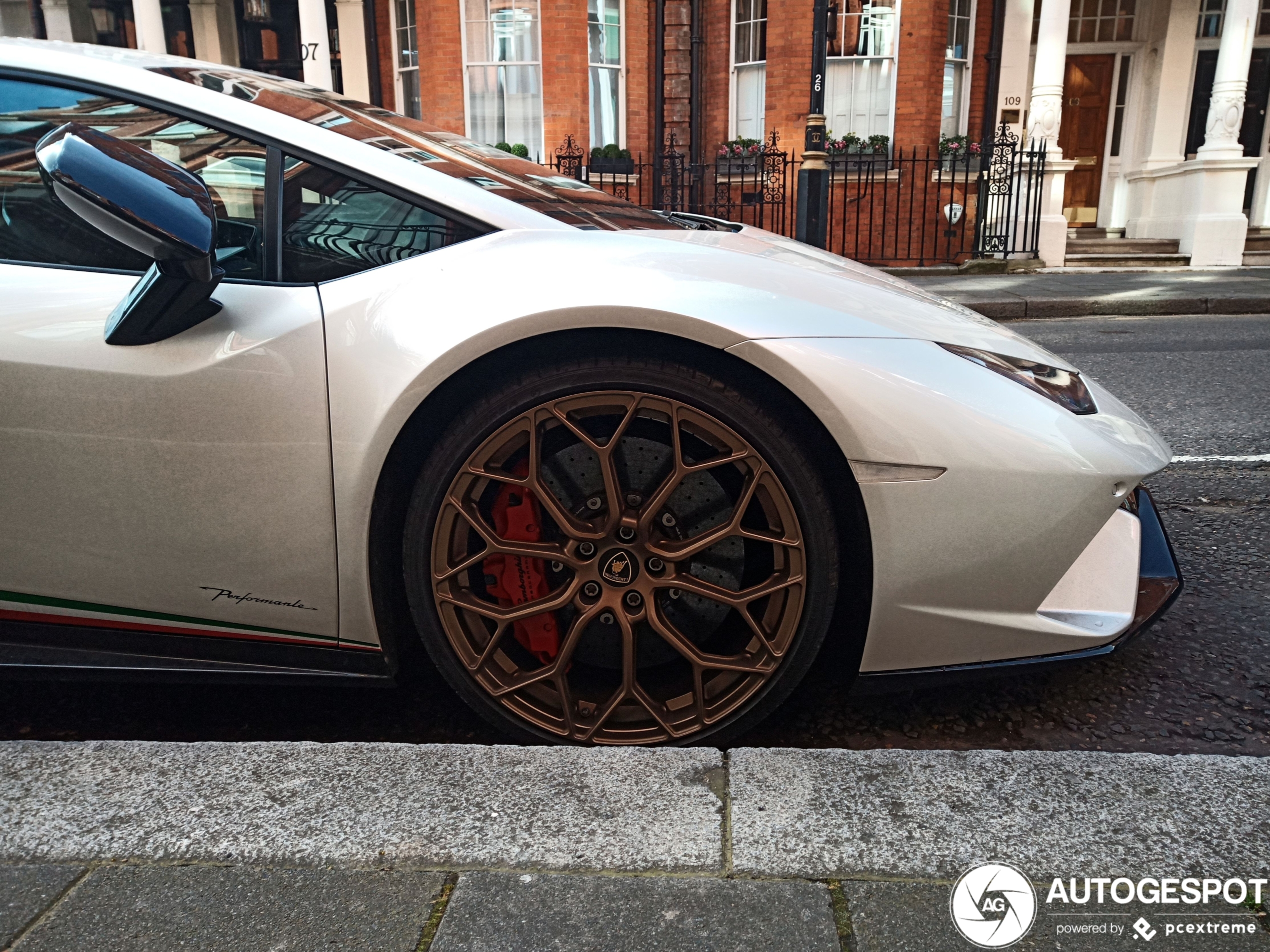 Lamborghini Huracán LP640-4 Performante