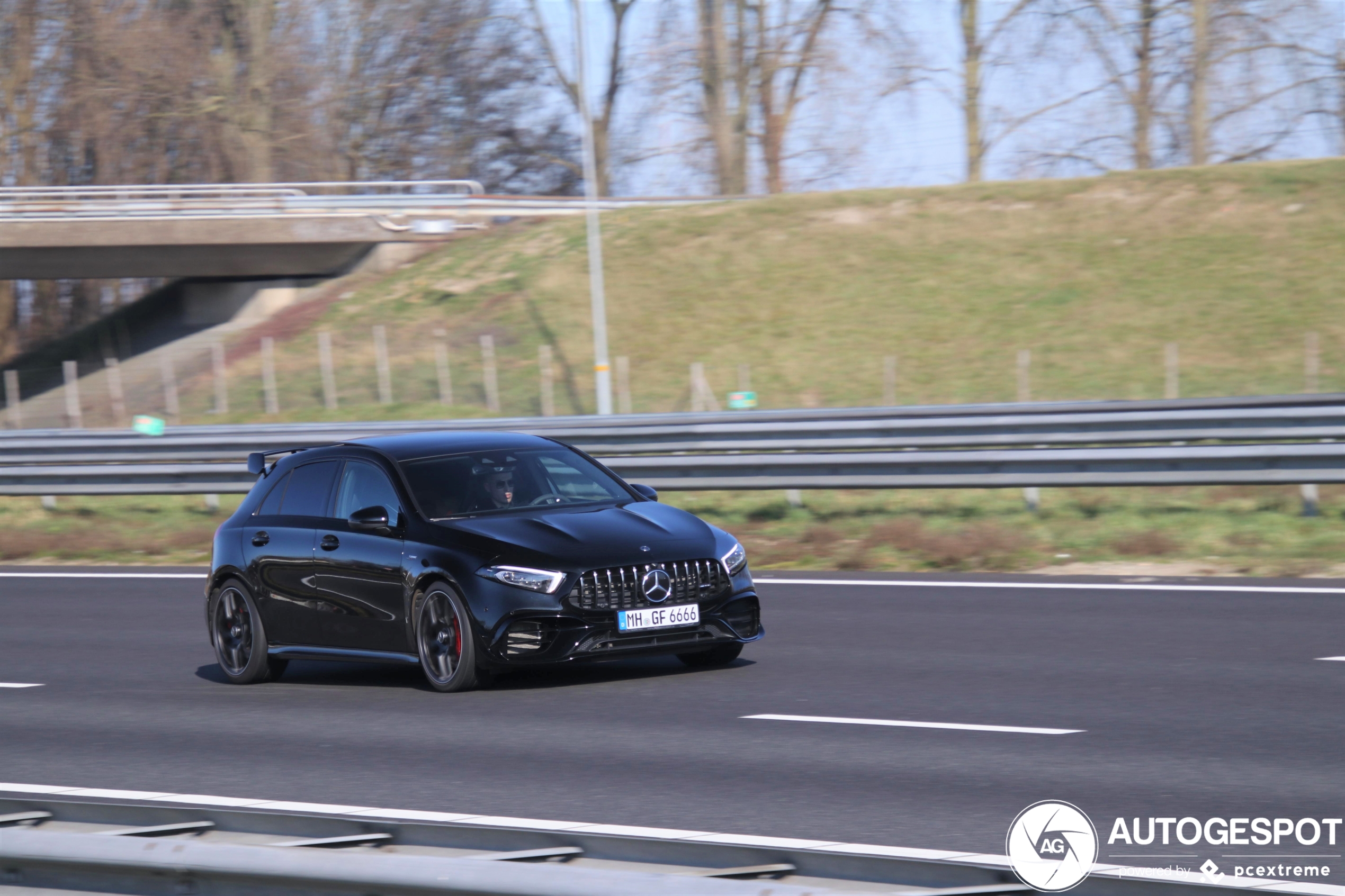 Mercedes-AMG A 45 S W177