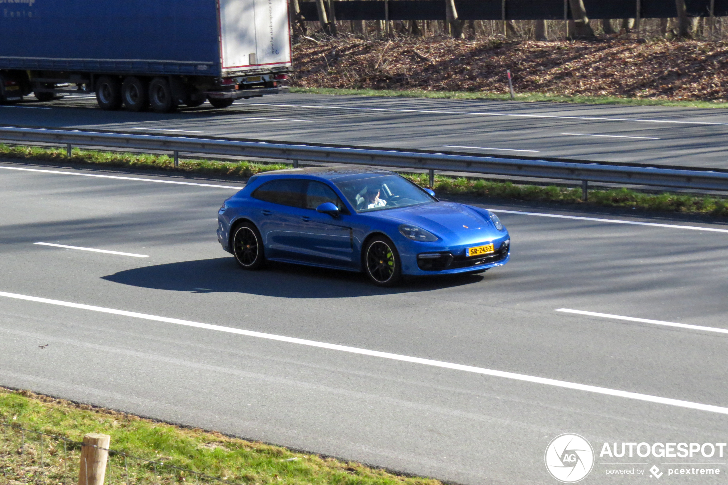 Porsche 971 Panamera Turbo S E-Hybrid Sport Turismo