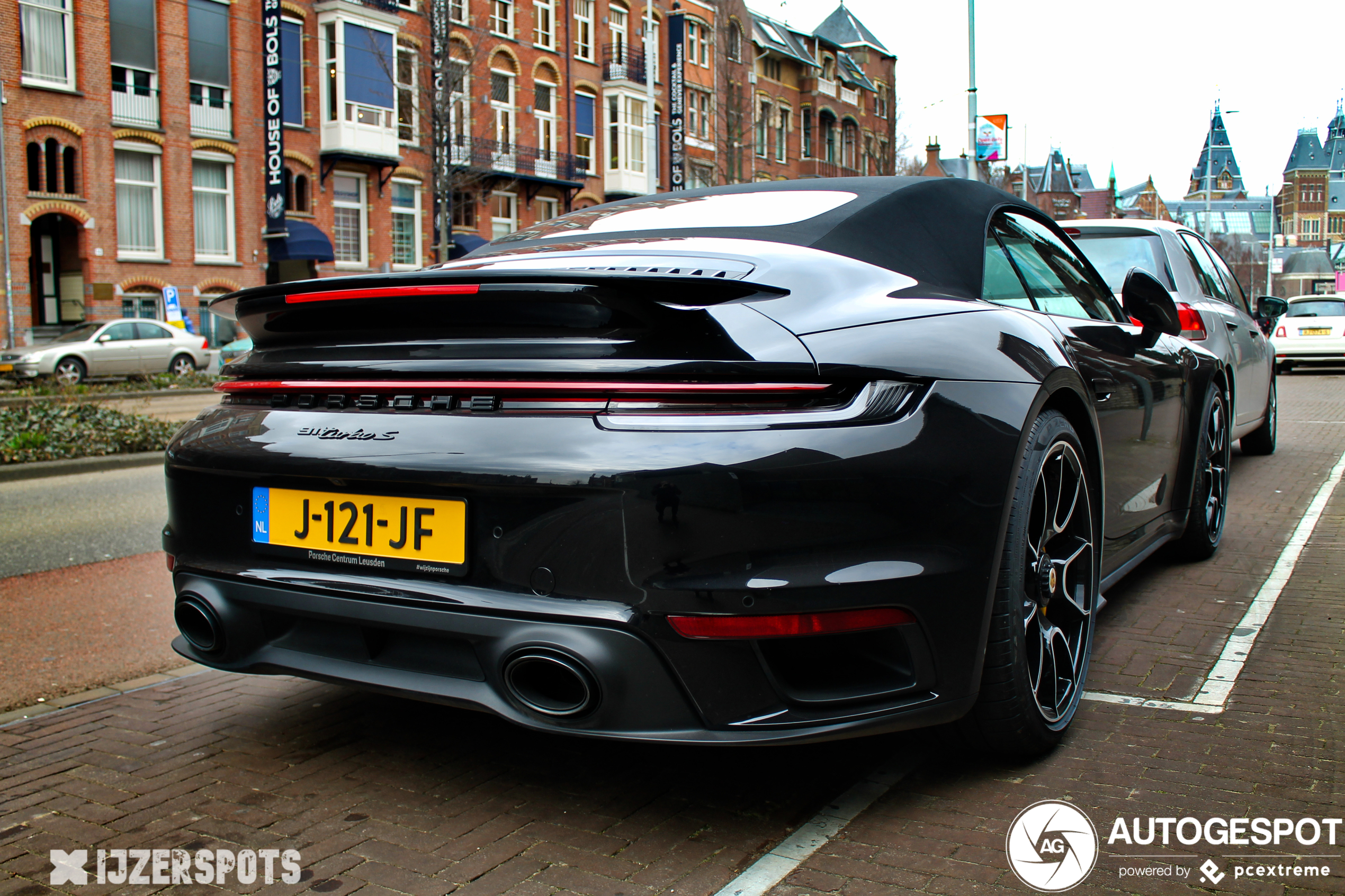 Porsche 992 Turbo S Cabriolet