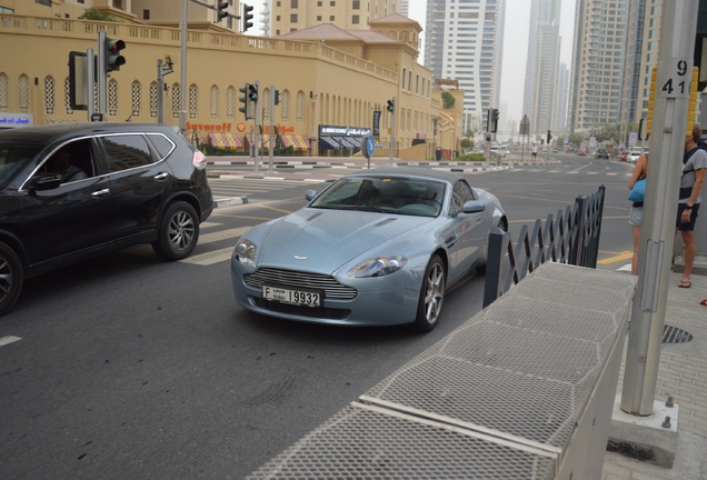 Aston Martin V8 Vantage Roadster