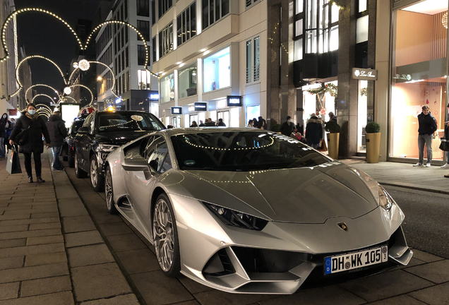 Lamborghini Huracán LP640-4 EVO