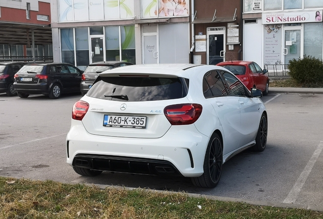 Mercedes-AMG A 45 W176 2015