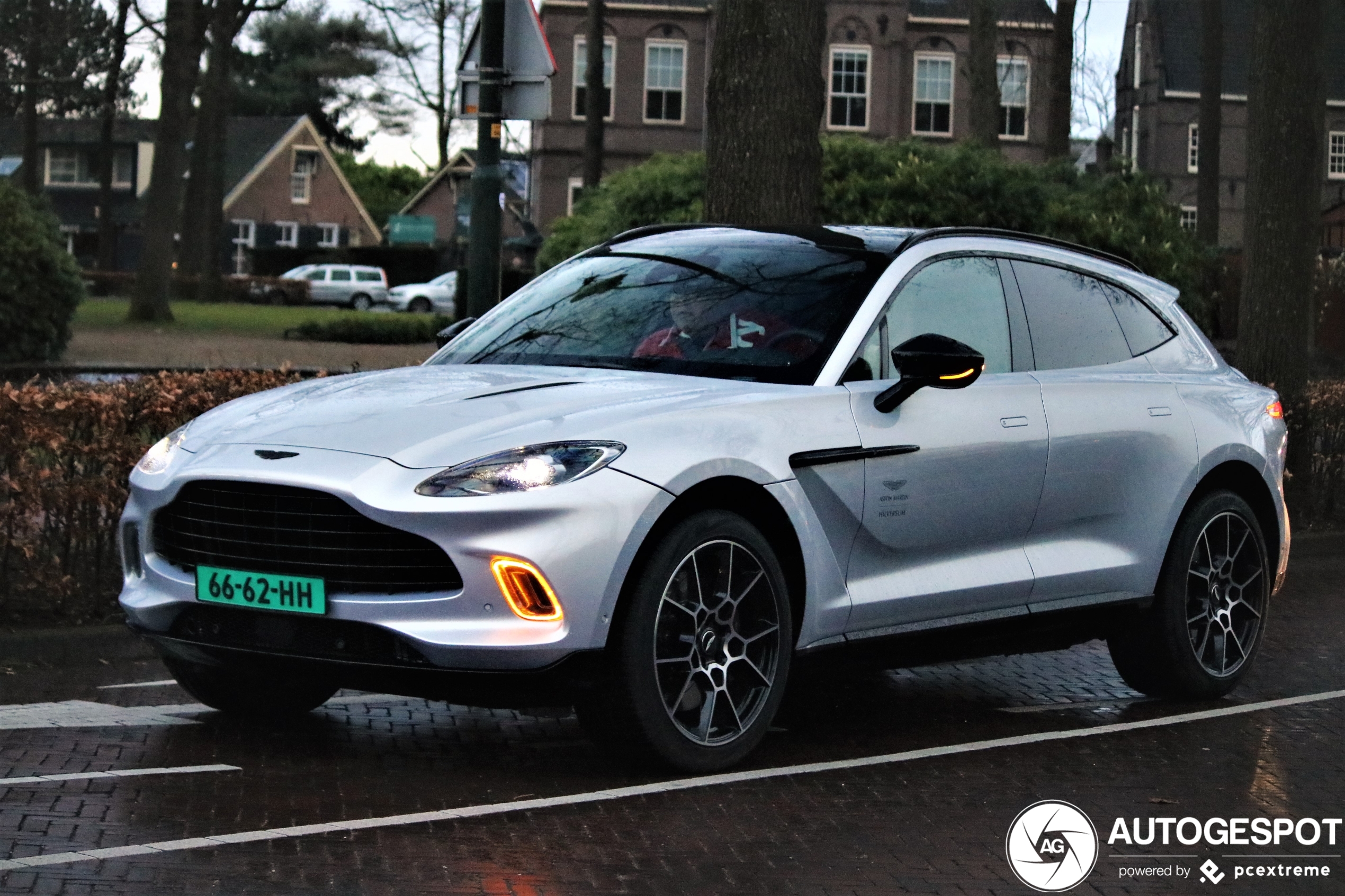 Aston Martin DBX