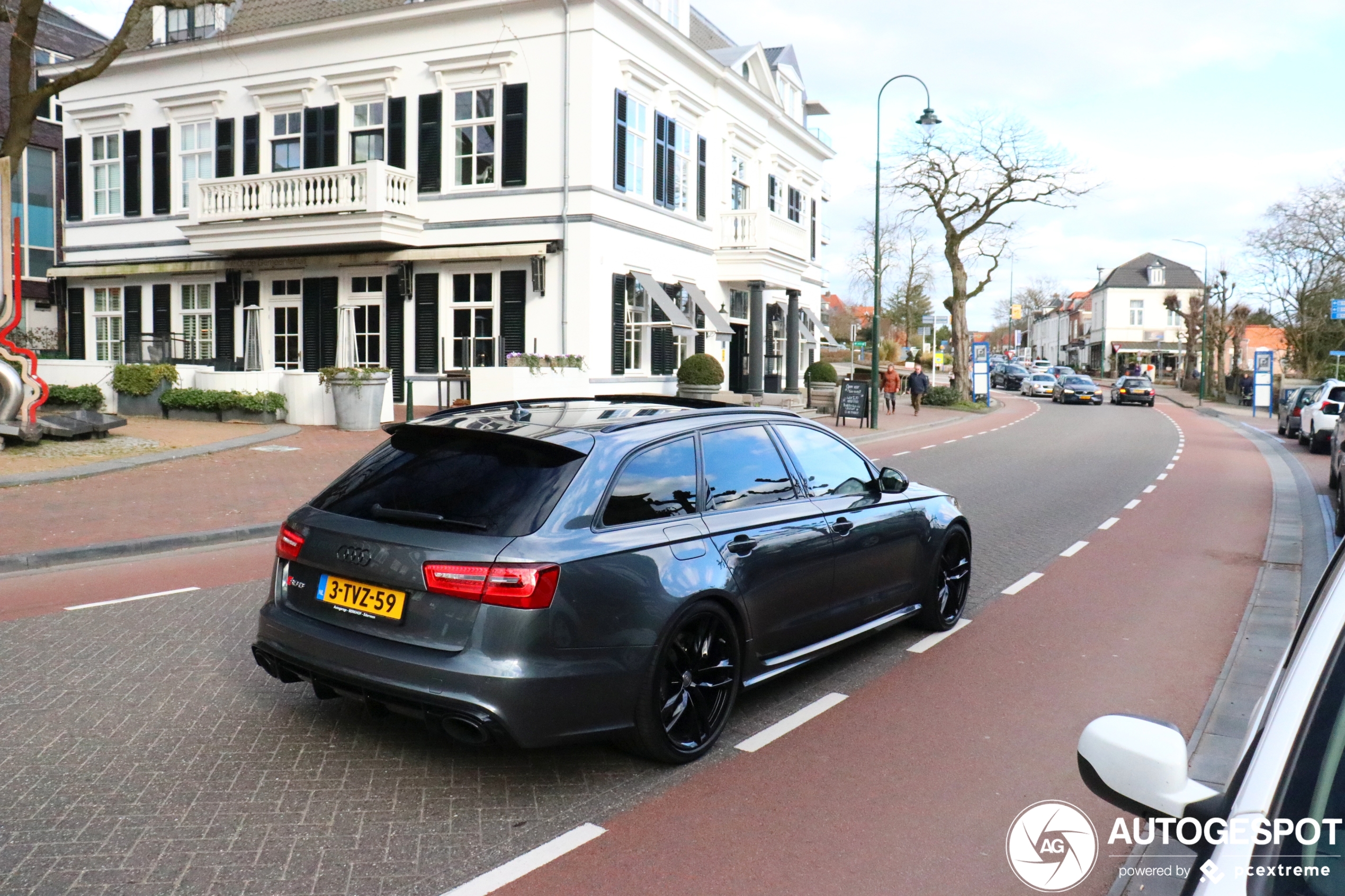 Audi RS6 Avant C7